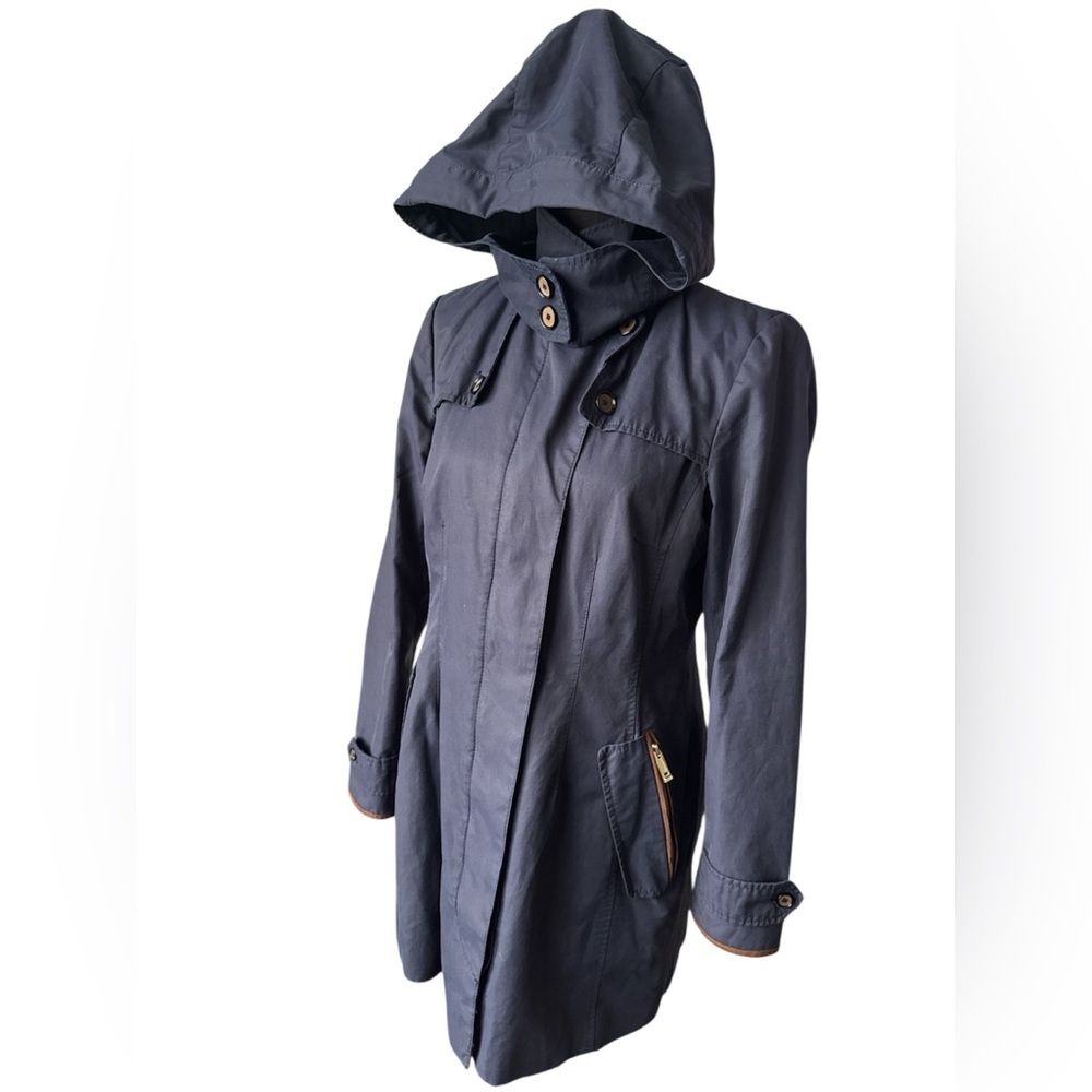 Zara Womens Hooded Trench Coat
Navy Blue Brown Gold Classic, Size M